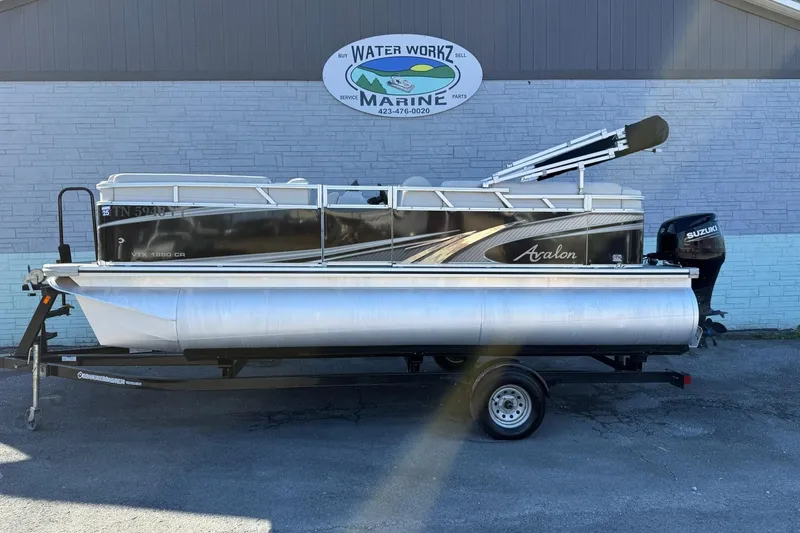 The Image of 2021 Avalon VTX Cruise 18' pontoon boat on trailer. - 1