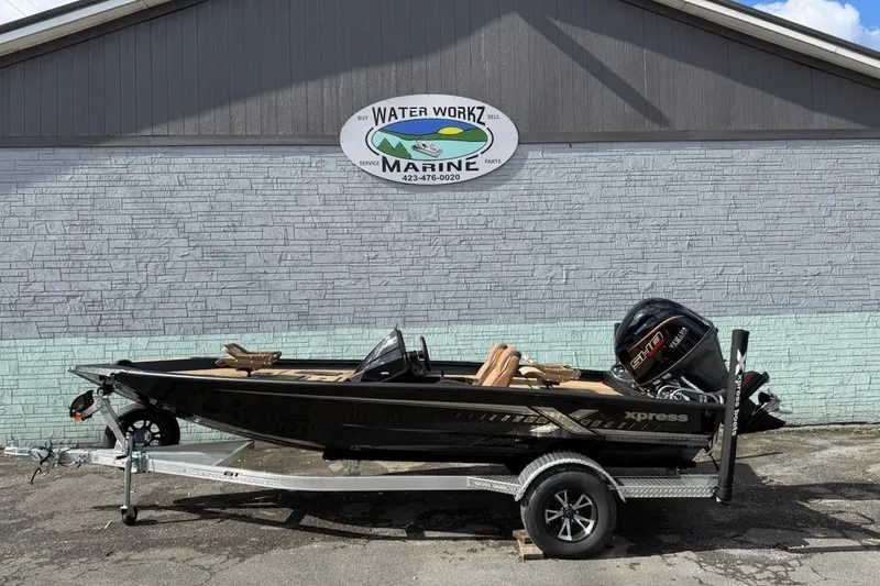 The Image of 2026 Xpress H18C Crappie boat at Water Workz Marine. - 1