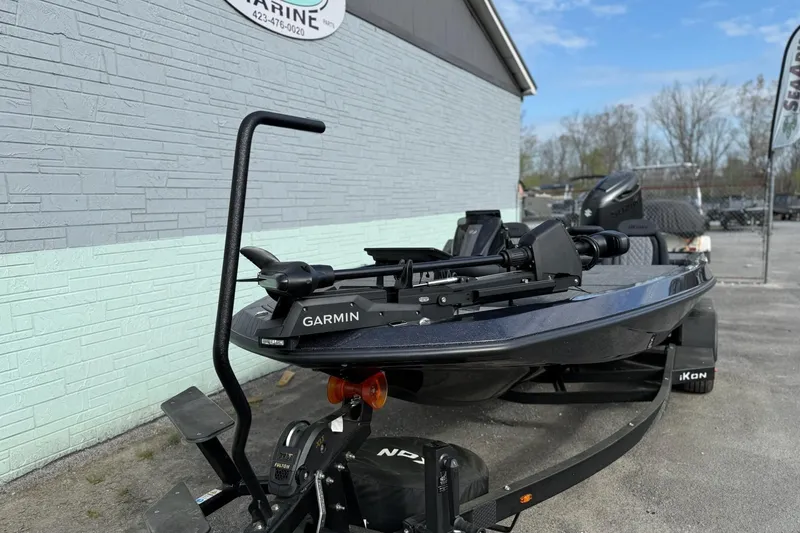 Slide: The Image of iKon LXE20 boat from 2026 with Garmin equipment on trailer. - 3
