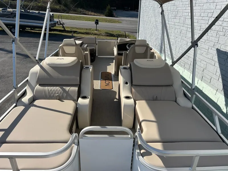 Slide: The Image of 2025 Avalon 2385 LSZ pontoon boat with lounge seating. - 10