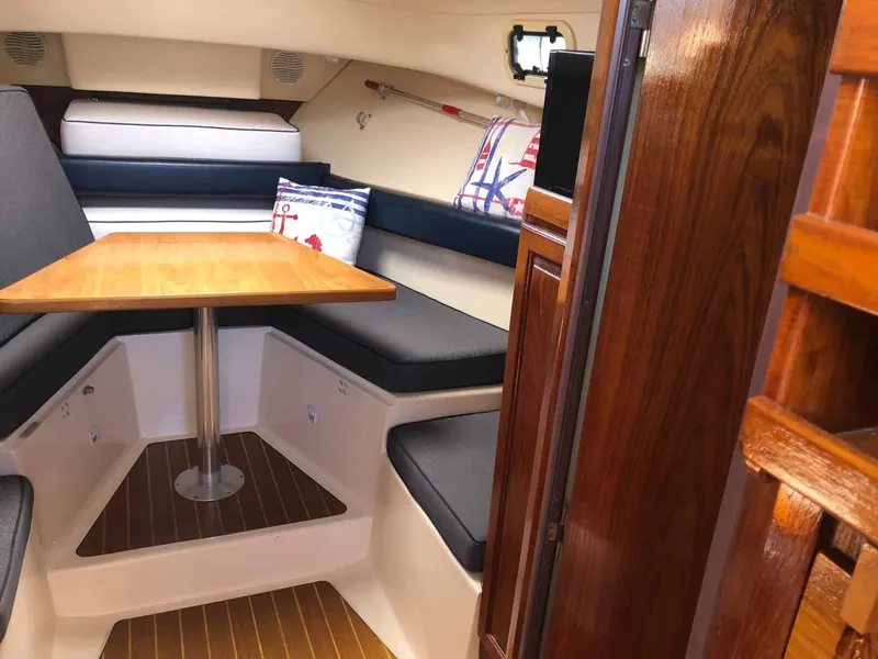 Slide: The Image of Mainship 30 PILOT 1998 - 6