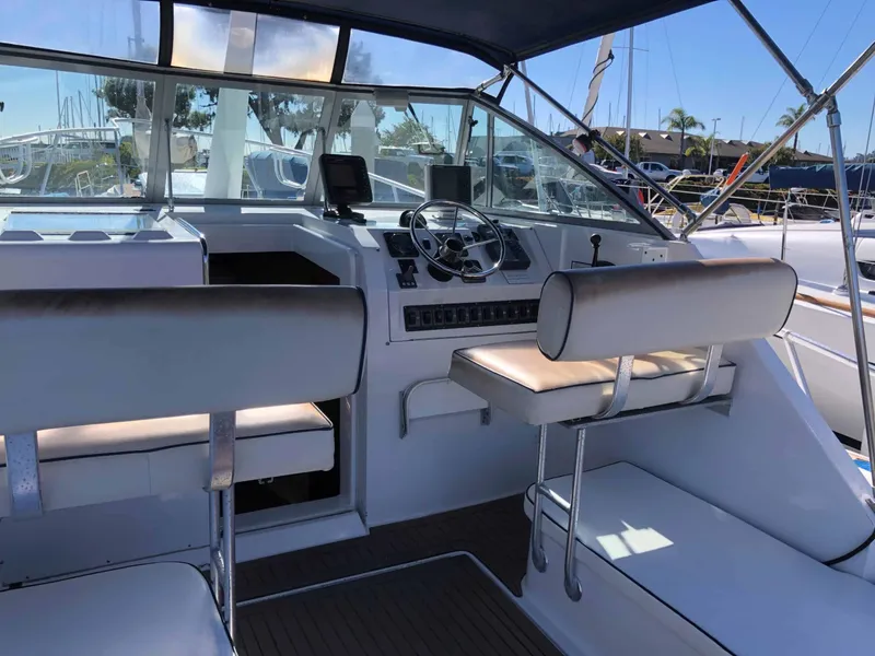 Slide: The Image of Mainship 30 PILOT 1998 - 1