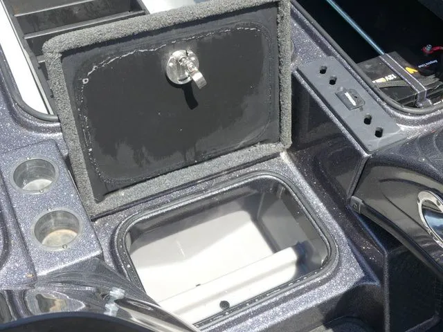 Slide: The Image of Triton 21 TrX Patriot 2018 - 40