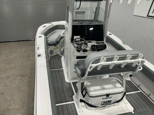 Slide: The Image of NauticStar 242 Offshore 2026 - 28