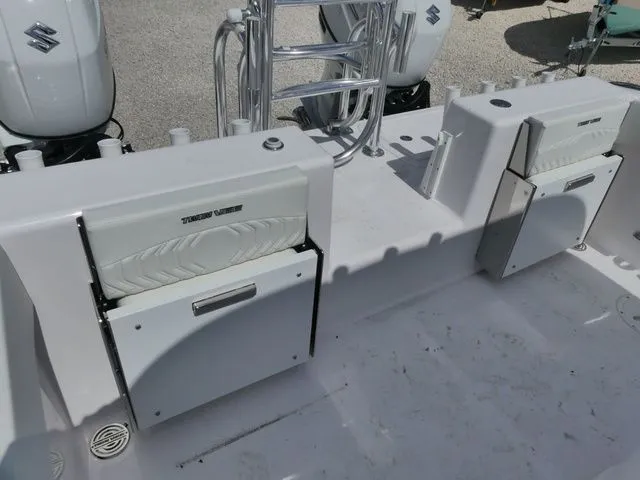 Slide: The Image of Twin Vee 260 GFX2 CC 2026 - 8