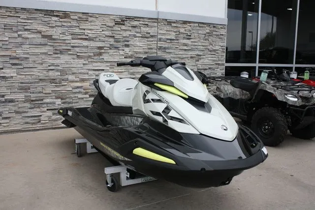 Slide: The Image of Yamaha VX1900C-CB 2026 - 2