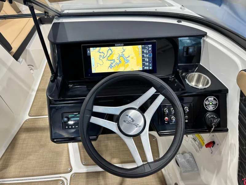 Slide: The Image of Dashboard of Sea Ray SPX 210 boat, model year 2026. - 18