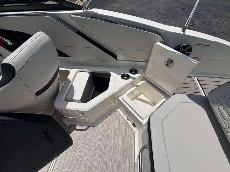 Slide: The Image of Interior of Sea Ray SPX 210 boat, 2026 model. - 23