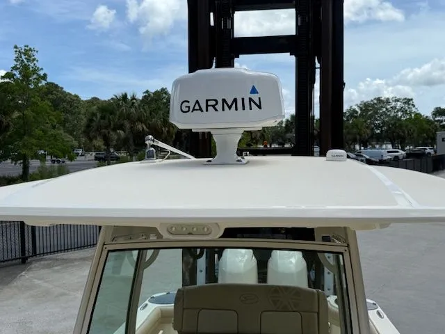 Slide: The Image of Garmin radar on a 2017 Scout 275 LXF boat. - 25
