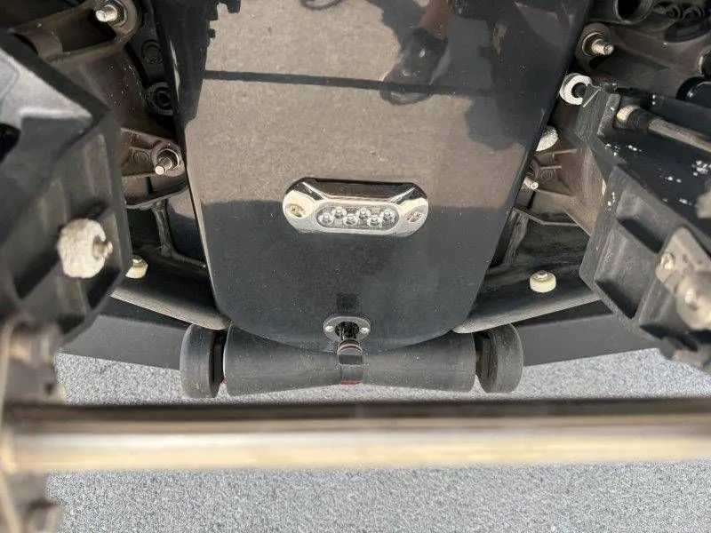 Slide: The Image of Underside of a 2018 Scarab 255 ID Wake Ed boat. - 32