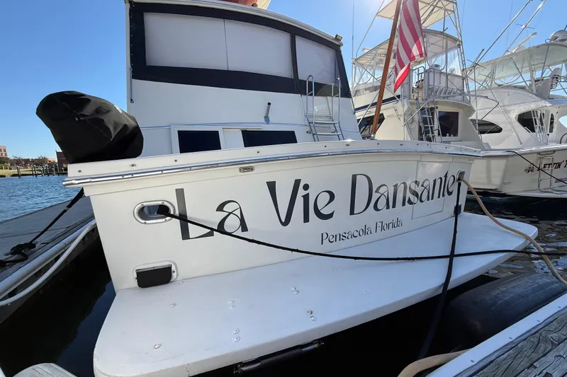 Slide: The Image of 1991 Californian 55 Cockpit Motor Yacht "La Vie Dansante" docked in Pensacola, Florida. - 7