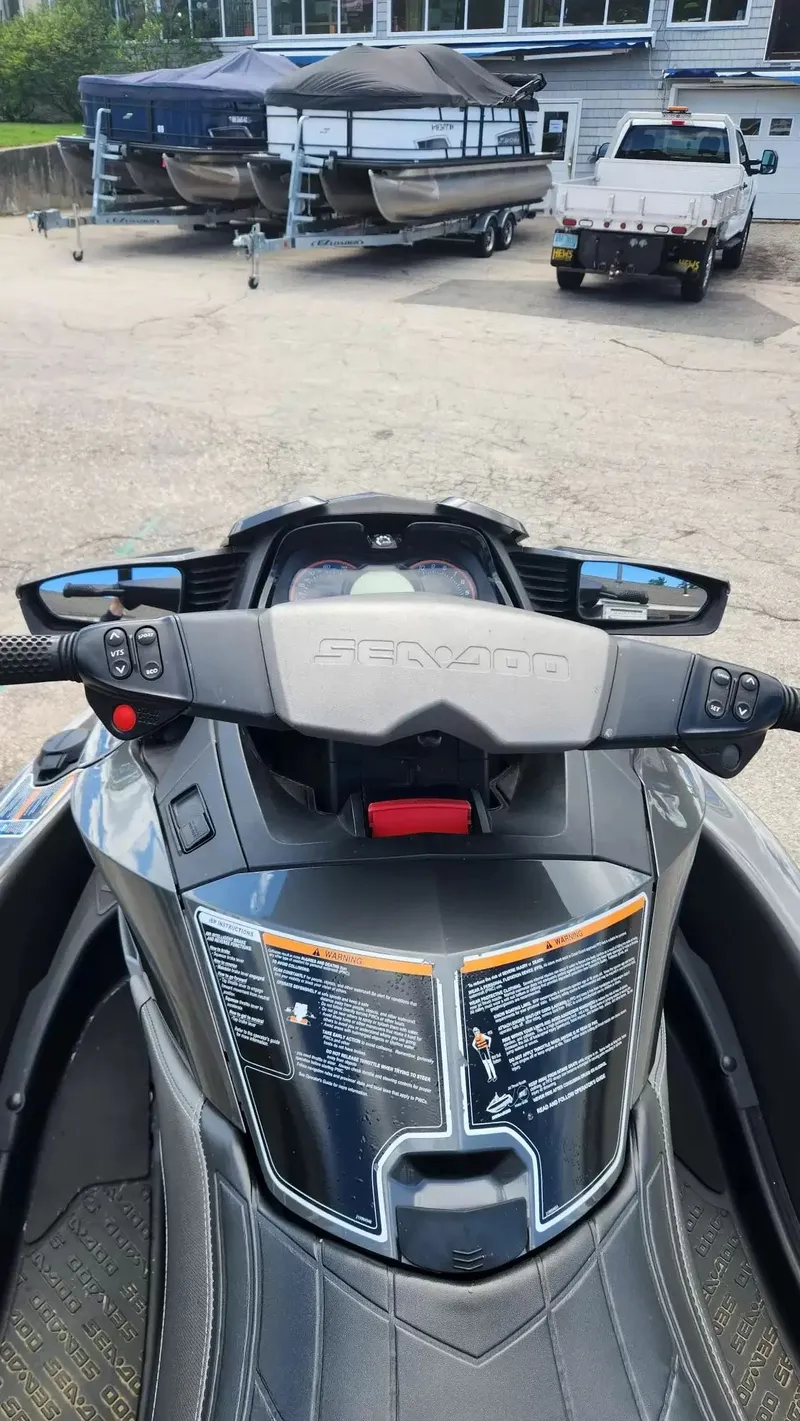 Slide: The Image of Sea-Doo GTX LTD is 260 2015 - 7