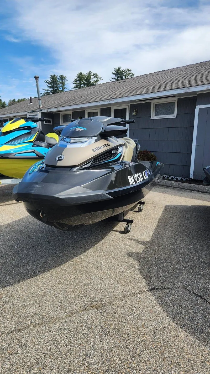 Slide: The Image of Sea-Doo GTX LTD 300 2017 - 3