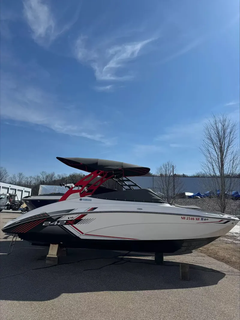 The Image of Yamaha 242X E-Series 2019 - 1