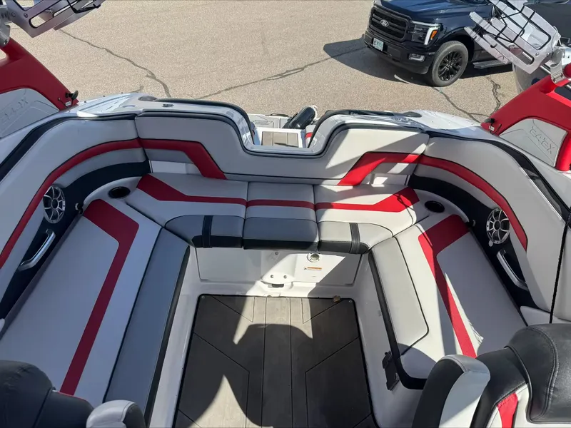 Slide: The Image of Yamaha 242X E-Series 2019 - 14