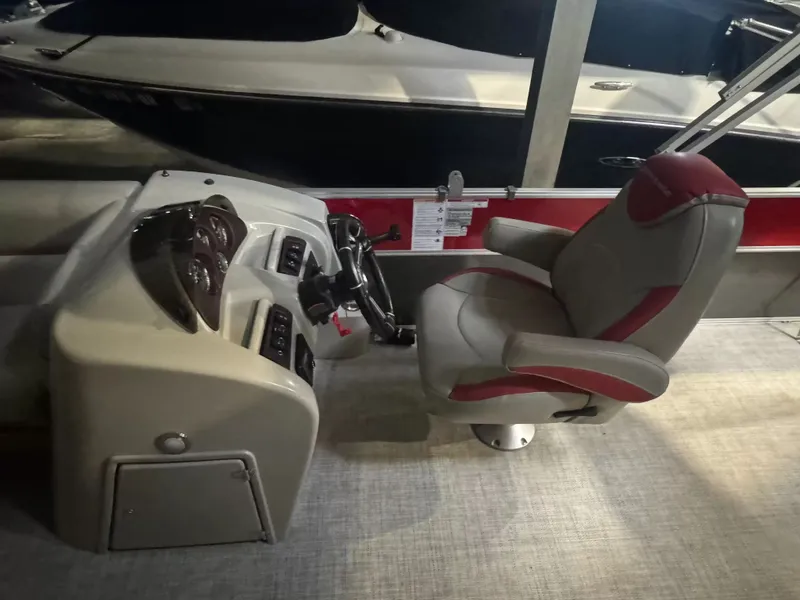 Slide: The Image of Berkshire 24CL LE 2020 - 6