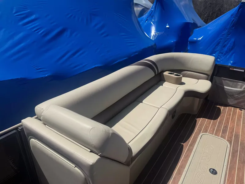 Slide: The Image of Crest CLASSIC 250SLS 2018 - 12