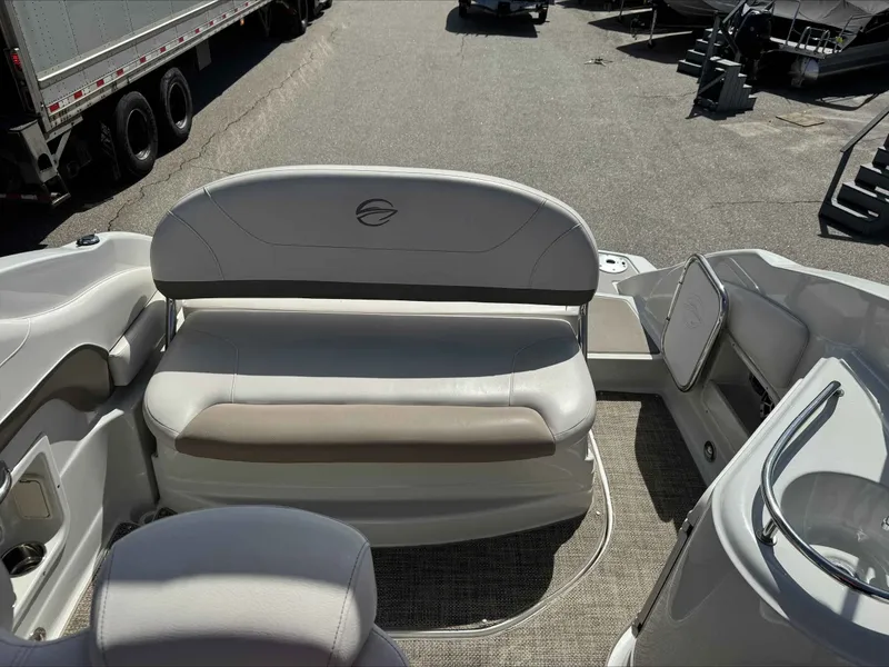 Slide: The Image of Crownline Boats 264CR 2015 - 13