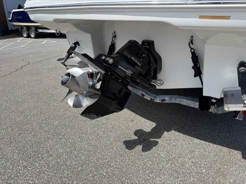 Slide: The Image of Crownline Boats 264CR 2015 - 8