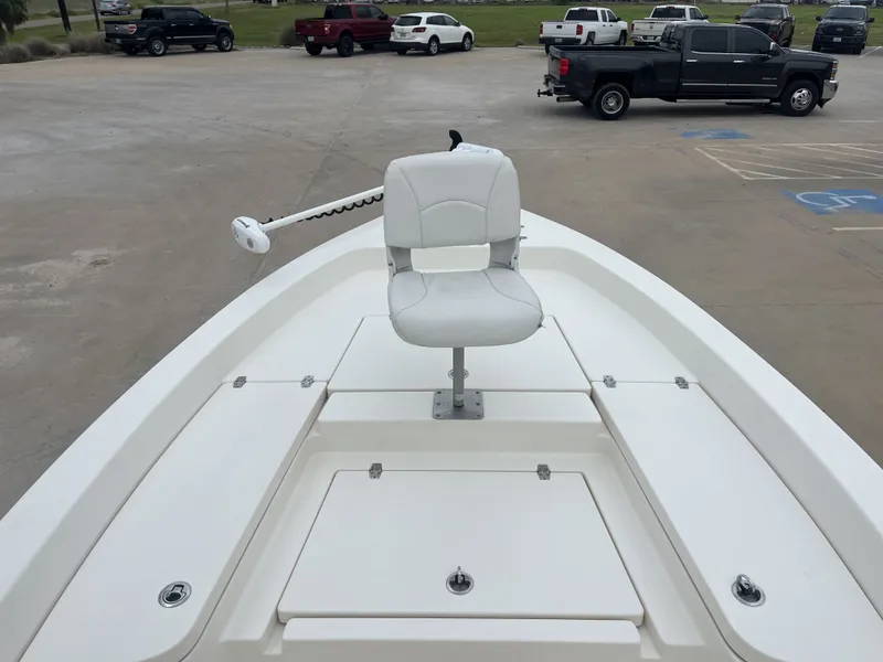 Slide: The Image of 2022 Pathfinder 2400 boat with seat on deck. - 12