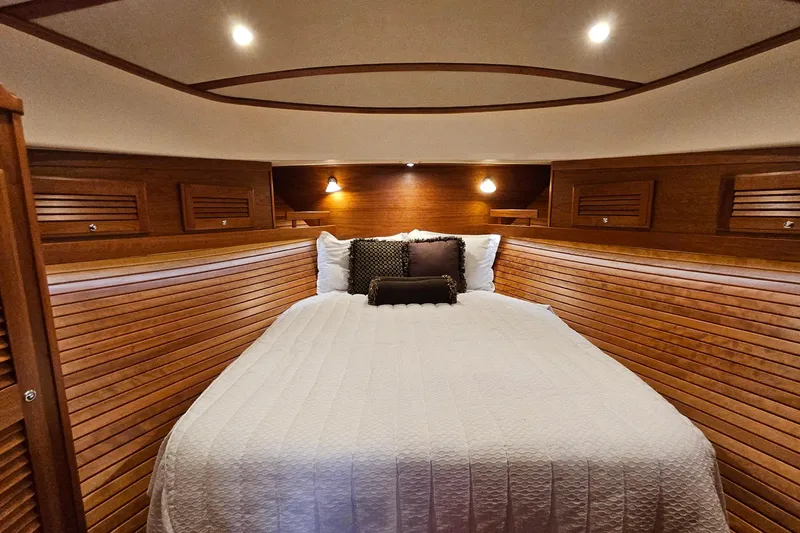 Slide: The Image of Luxurious cabin interior of 2015 Sabre 42 Salon Express yacht with cozy bedding. - 51