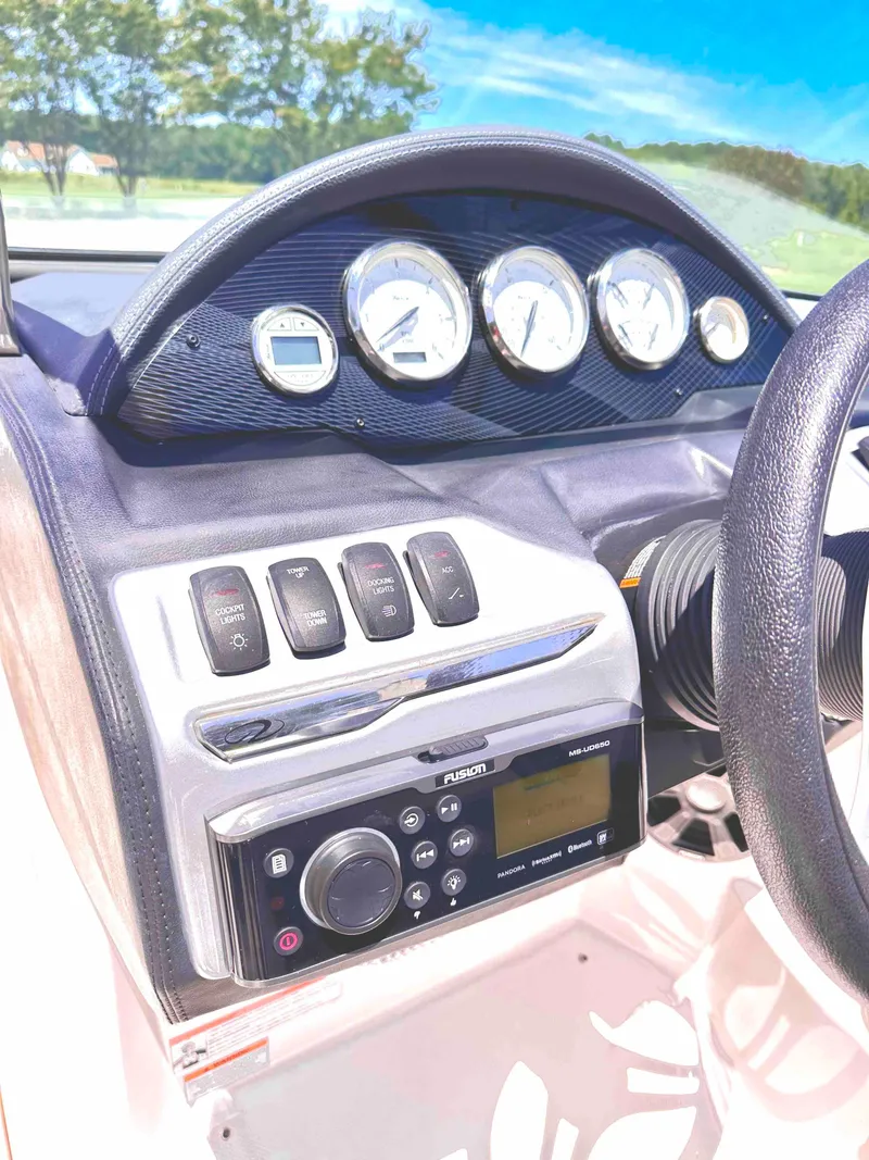 Slide: The Image of 2019 Regal 2000 ES Bowrider dashboard with gauges and controls - 22
