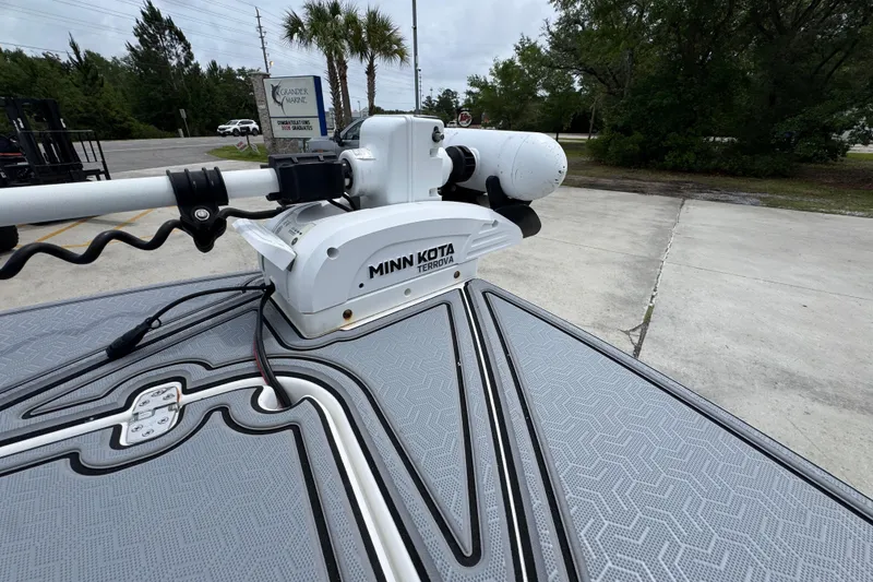 Slide: The Image of 2023 Blazer 2550 GTS boat with Minn Kota Terrova trolling motor on deck. - 19