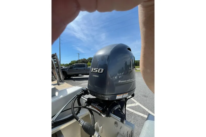 Slide: The Image of Yamaha 150 HP outboard motor on Avalon QF-23T boat, 2018 model. - 16