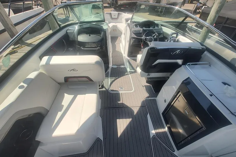 Slide: The Image of Interior of a 2017 Monterey 298SS Super Sport boat. - 15