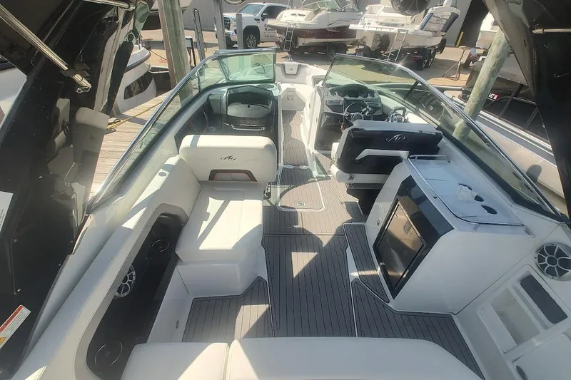 Slide: The Image of Interior of a 2017 Monterey 298SS Super Sport boat. - 17