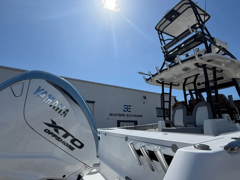 Slide: The Image of 2024 Everglades 335 Center Console with Yamaha XTO Offshore engine. - 13