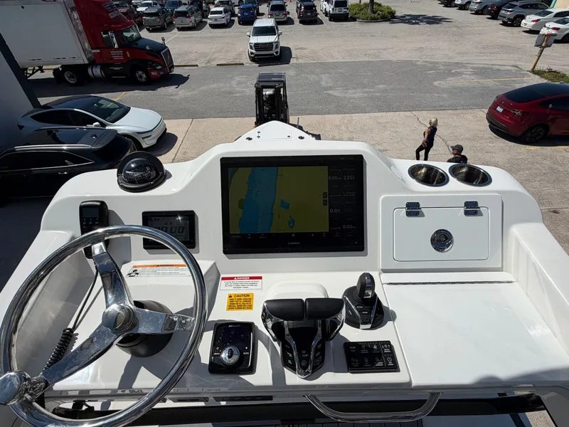 Slide: The Image of Everglades 335 Center Console 2024 - 50