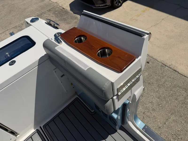 Slide: The Image of Everglades 335 Center Console 2024 - 58
