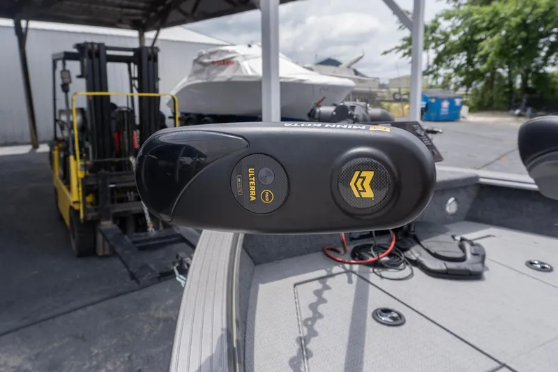 Slide: The Image of Minn Kota Ulterra on G3 Angler V21 F boat, 2026 model. - 18