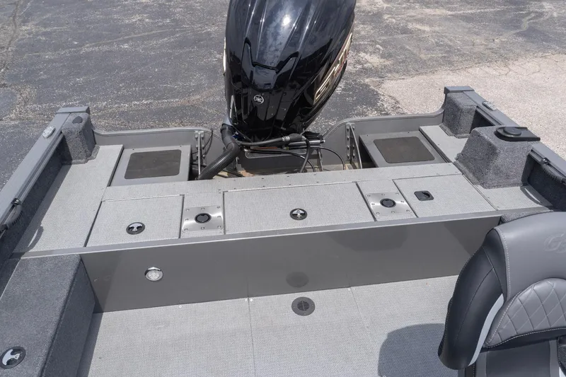 Slide: The Image of Interior view of the 2026 G3 Angler V21 F boat. - 23