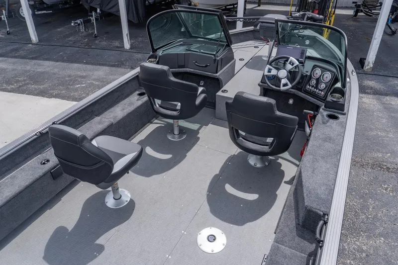 Slide: The Image of Interior view of the 2026 G3 Angler V21 F boat. - 7