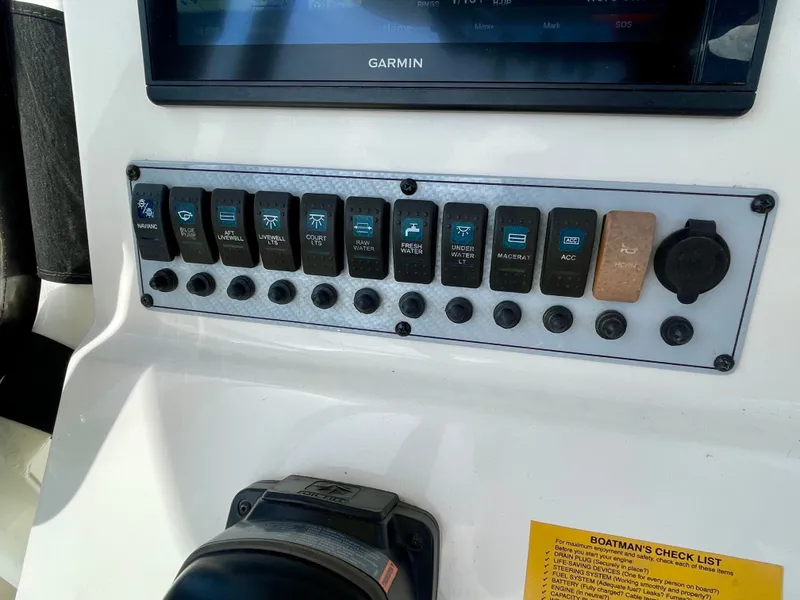 Slide: The Image of Dashboard of a 2017 Key West 239 FS boat. - 20