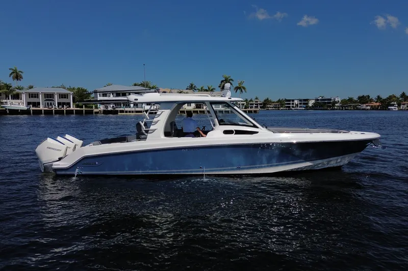 Slide: The Image of Boston Whaler 350 Realm 2024 - 11
