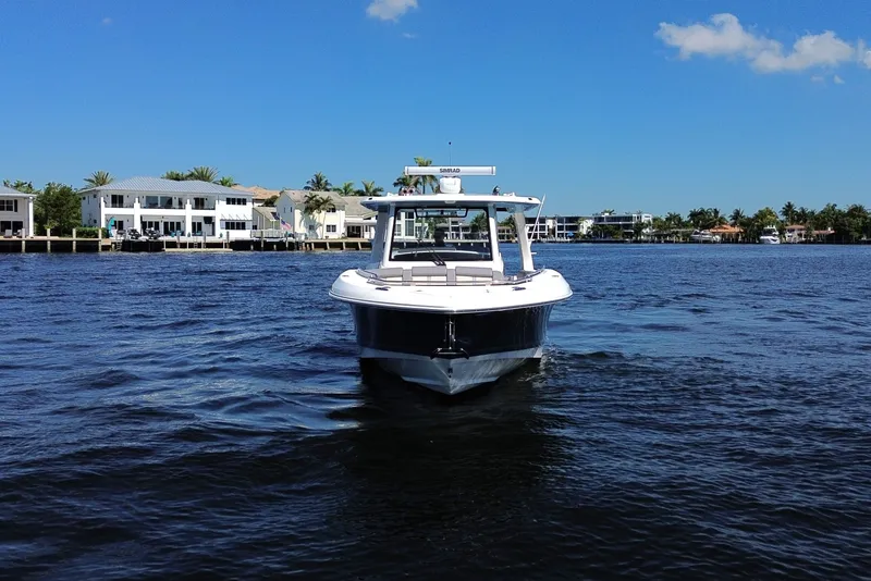 Slide: The Image of Boston Whaler 350 Realm 2024 - 23