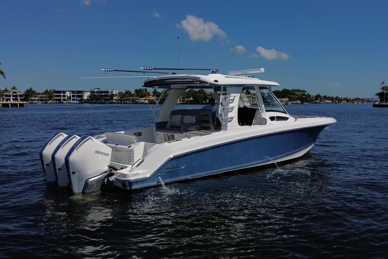 Slide: The Image of Boston Whaler 350 Realm 2024 - 7