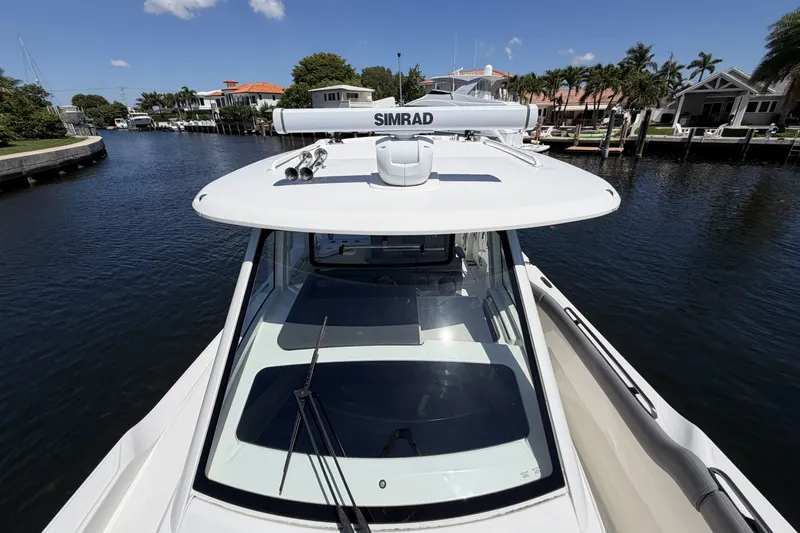 Slide: The Image of Boston Whaler 350 Realm 2024 - 73