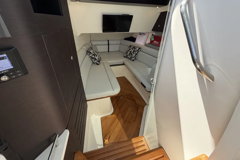 Slide: The Image of Boston Whaler 350 Realm 2024 - 76