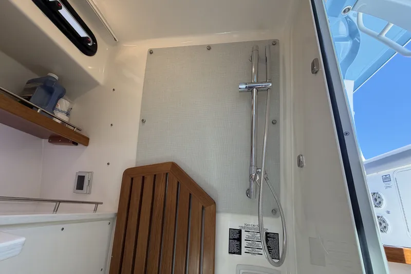 Slide: The Image of Boston Whaler 350 Realm 2024 - 84