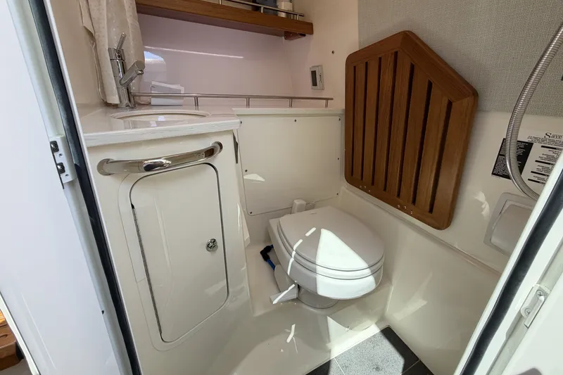 Slide: The Image of Boston Whaler 350 Realm 2024 - 85
