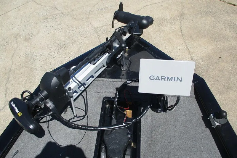Slide: The Image of 2019 Tracker Pro Team 195 TXW boat with Garmin and Minn Kota equipment. - 5