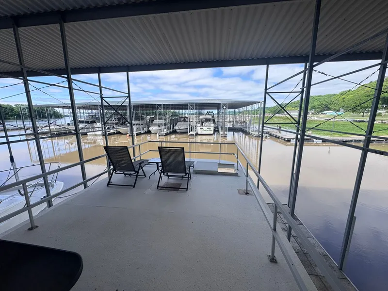 Slide: The Image of View of marina from Gibson 47 Executive, year 1994. - 22
