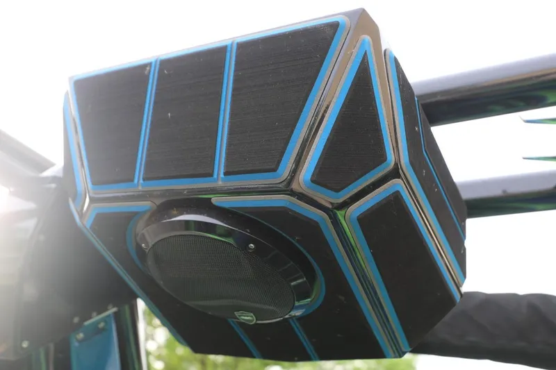Slide: The Image of Speaker system on a 2022 Centurion Ri265 boat, featuring a modern design. - 8
