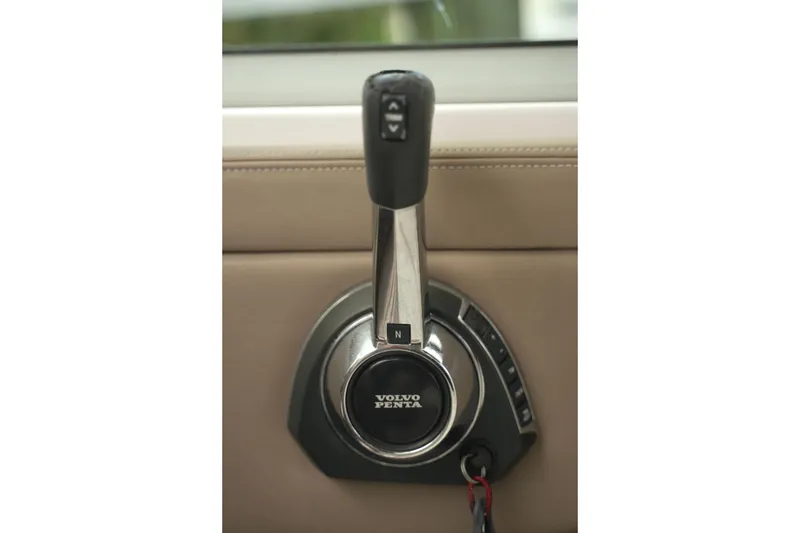 Slide: The Image of Volvo Penta throttle control on 2018 Regal 28 Express boat. - 20