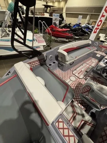 Slide: The Image of Starcraft SV JET J9 SS 2026 - 11