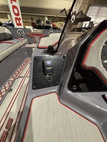 Slide: The Image of Starcraft SV JET J9 SS 2026 - 33